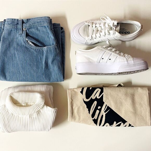 Vintage Bill Blass Jeans Petite Light Blue Striped Denim Mini Skirt Size 8P EUC - Picture 2 of 11